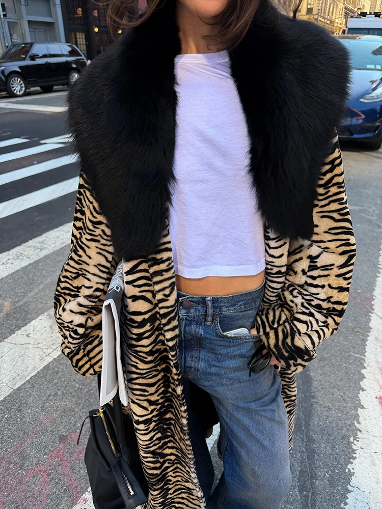 2026 Winter Women Oversized Tiger Print Long Faux Fur Coat Big Black Fur Collar Open Front Street Style Thick Warm Jacket