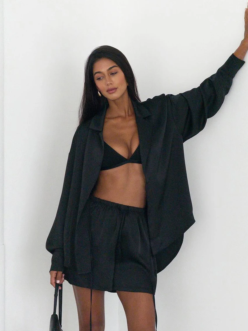 Marthaqiqi طقم ملابس نوم فضفاض للسيدات بأكمام طويلة قمصان نوم بأربطة بيجامات بياقة مقلوبة شورت نوم ملابس منزلية غير رسمية