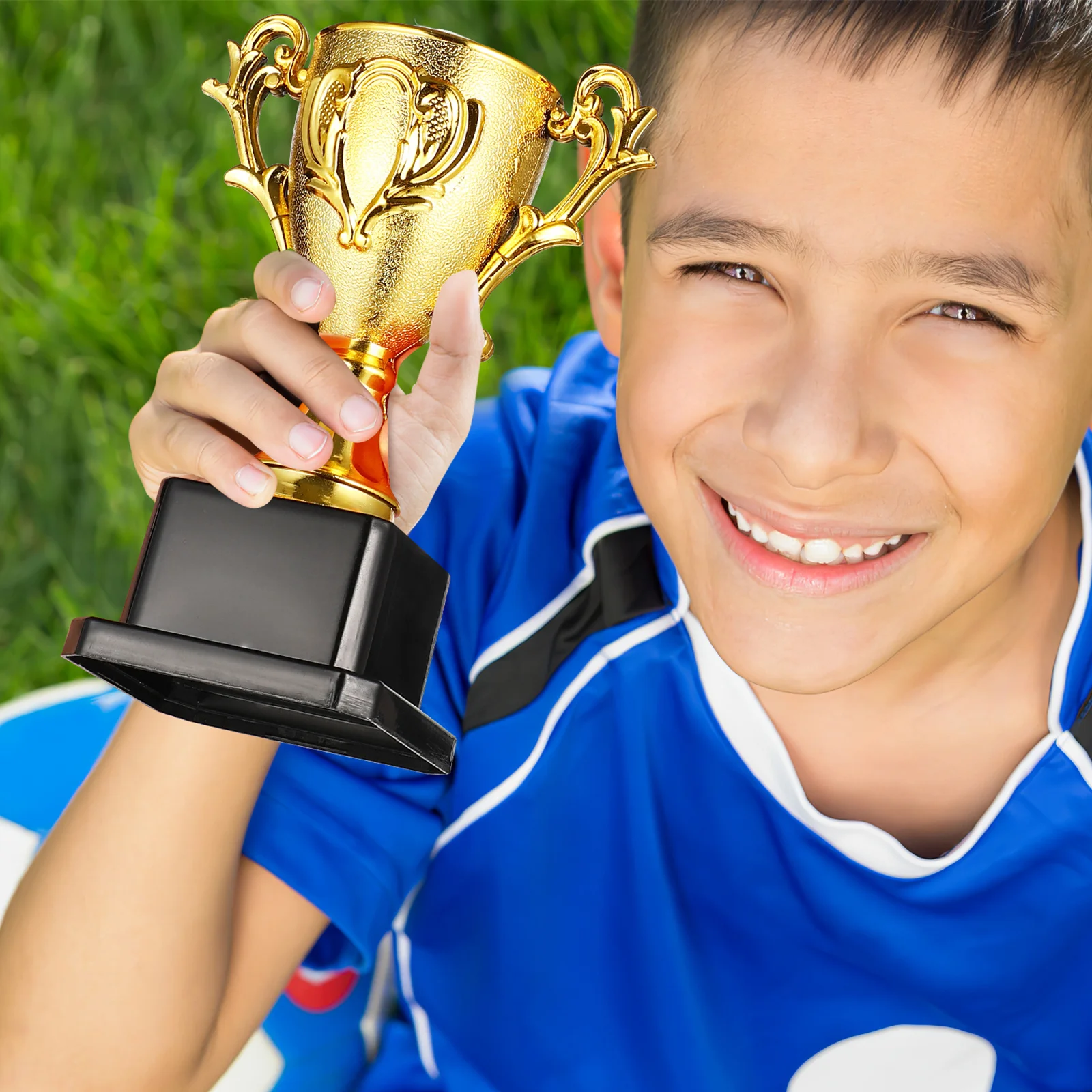Children Trophy: Golden Plastic Award Trophy For Kids Dance Music Soccer Competition Party Favors First Place Classroom
