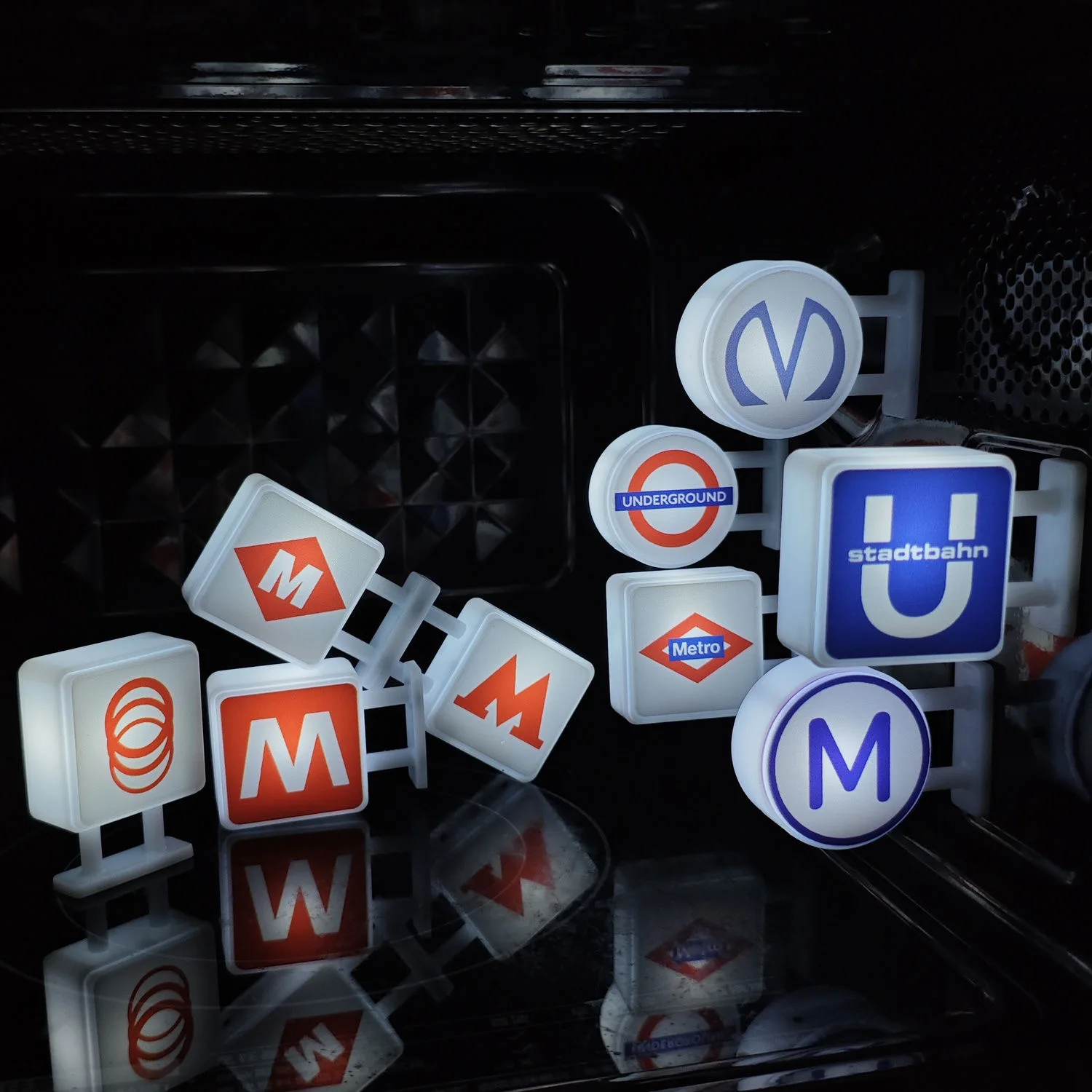 Fridge Magnets World Subway Station Light Board 3D Popular London Madrid Milan Metro Underground Emit Light Logo Home Decoration