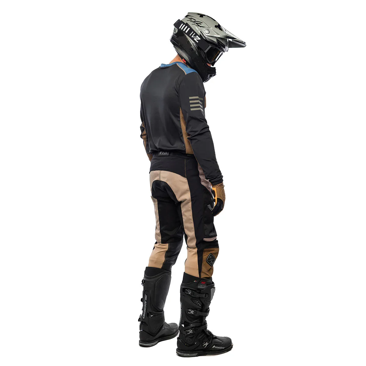 Thumbnail 2 - #20 Motorcycle Suits Comparison Guide