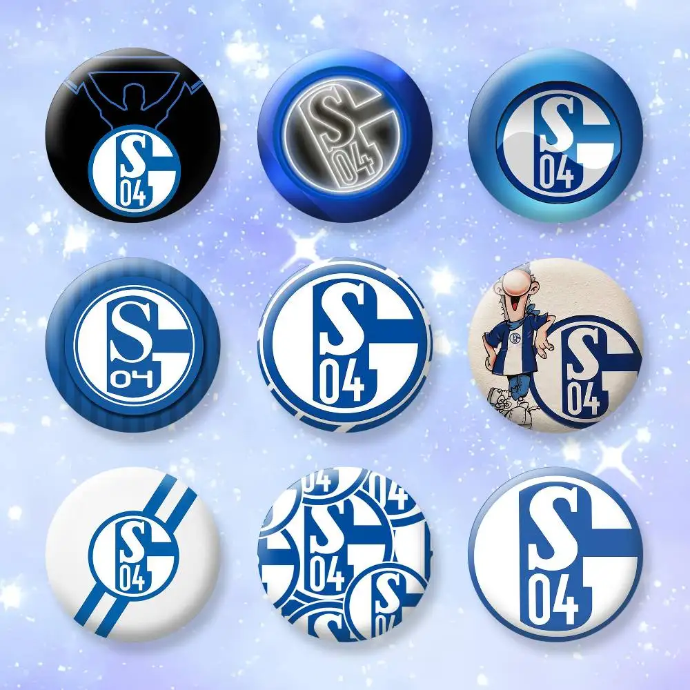 

S-Schalke 04 team Button Pins Backpack Clothing Decor Brooch Badge Jewelry Gifts for Kids