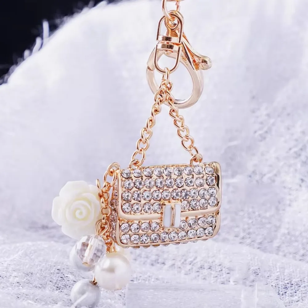 Luxury Keychains Big Brand Tulip Car Key Chain with Moonlight Stone Car Keychains Key Ring Ladies Motorcycle Keychain