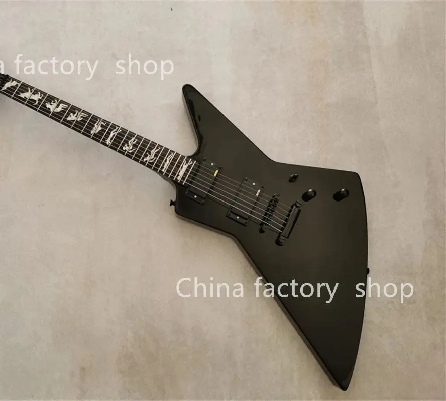 ESP Man Turn Wolf Guitarra eléctrica Pastilla activa Diapasón de caoba maciza negra Guitarra de alta calidad