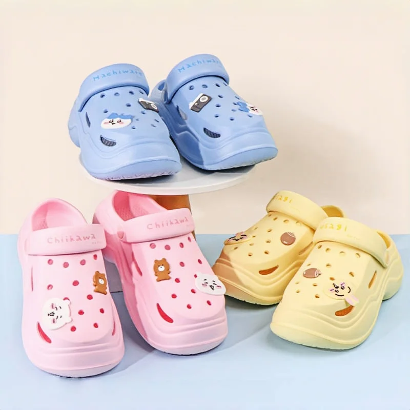 

Genuine Chiikawa Clogs Thick Bottom Sandal Platform Soles Non-Slip Anti-Odor Outdoor Kawaii Anime Slides Usagi Hachiware Slipper