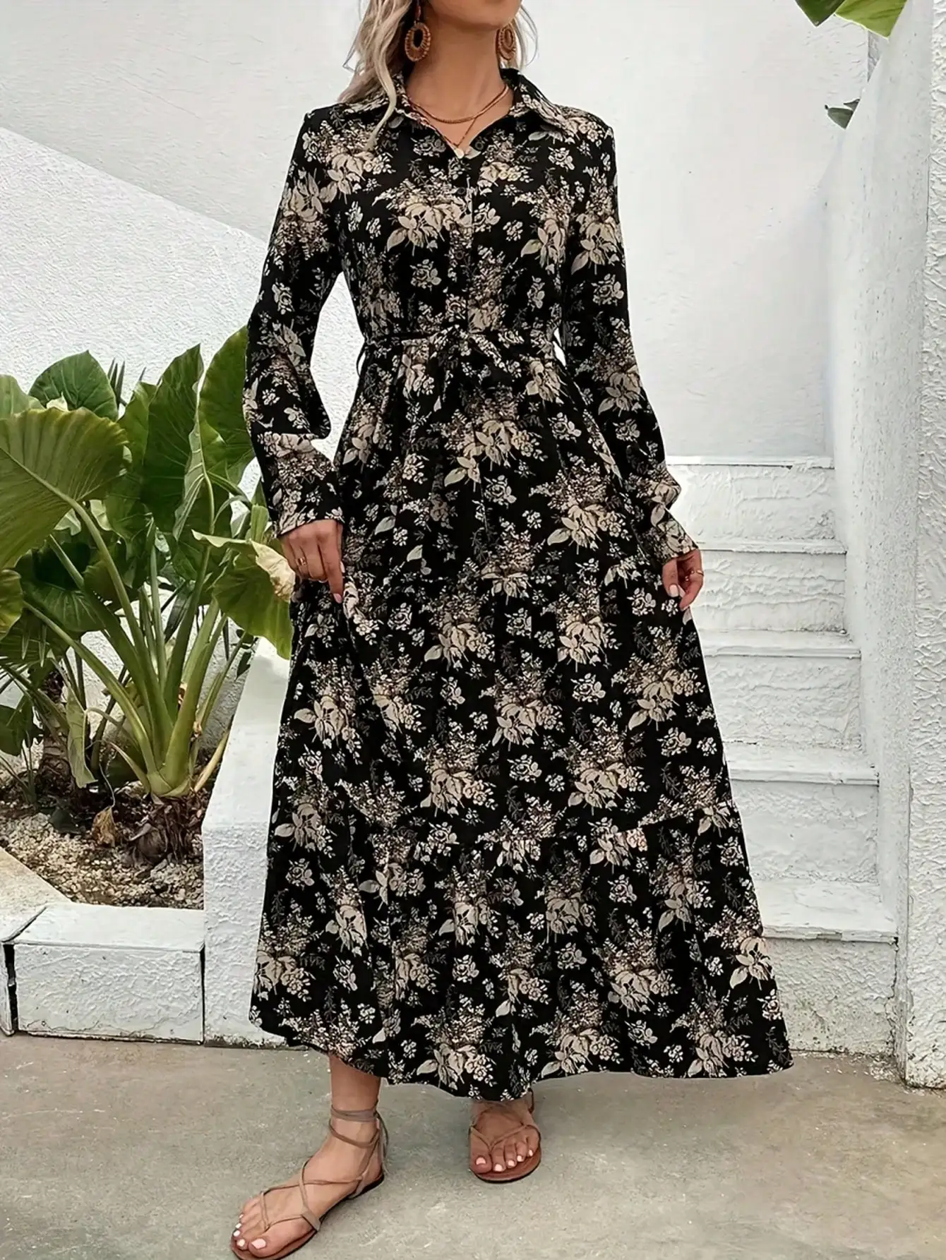 Floral print exudes a fashionable and slimming vibe, with women's skirts featuring long sleeves and loose casual styles