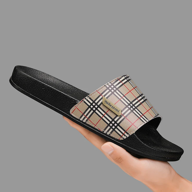 Men's Slippers 2026 Summer Outer Wear Men's Non-Slip Anti-Odor Casual Outdoor Beach Slippers New Checkered Slides Big Size 45