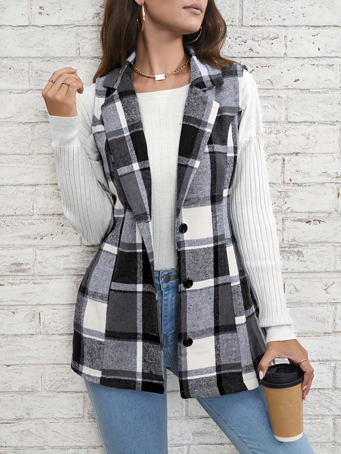 European and American women\'s fashionable and elegant diagonal plaid flip collar button vest