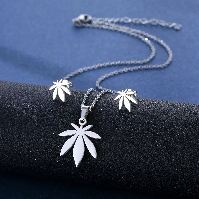 Stainless Steel Necklace For Women Man Maple Leaf Choker Pendant Chain Necklaces Engagement Jewelry korean Fashion NEW image 4