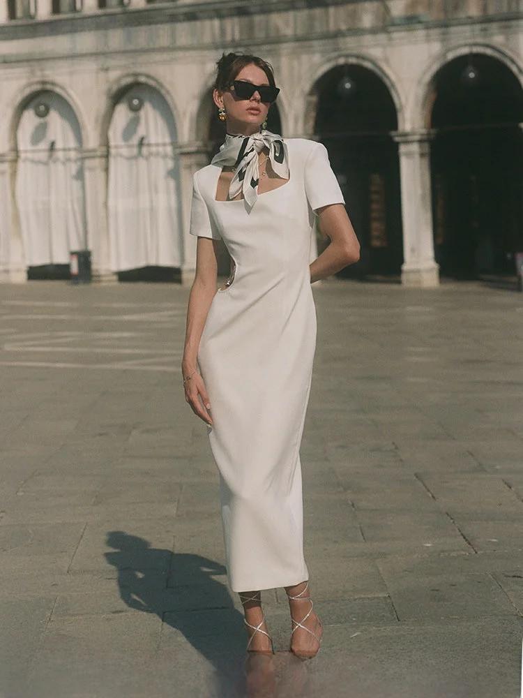 

Ele Hollow out Diamond Chain Suit Dr High Waist Polyester Fiber ort Sve Stand Version for Ladies Summer Wear