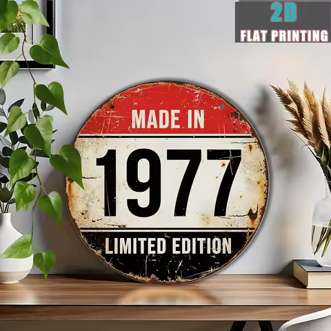 Retro 1977 Red &amp; Black Wooden Disc Circular Logo Nostalgic Age Card Birthday Gift Idea for Men And Women Bedroom hanging