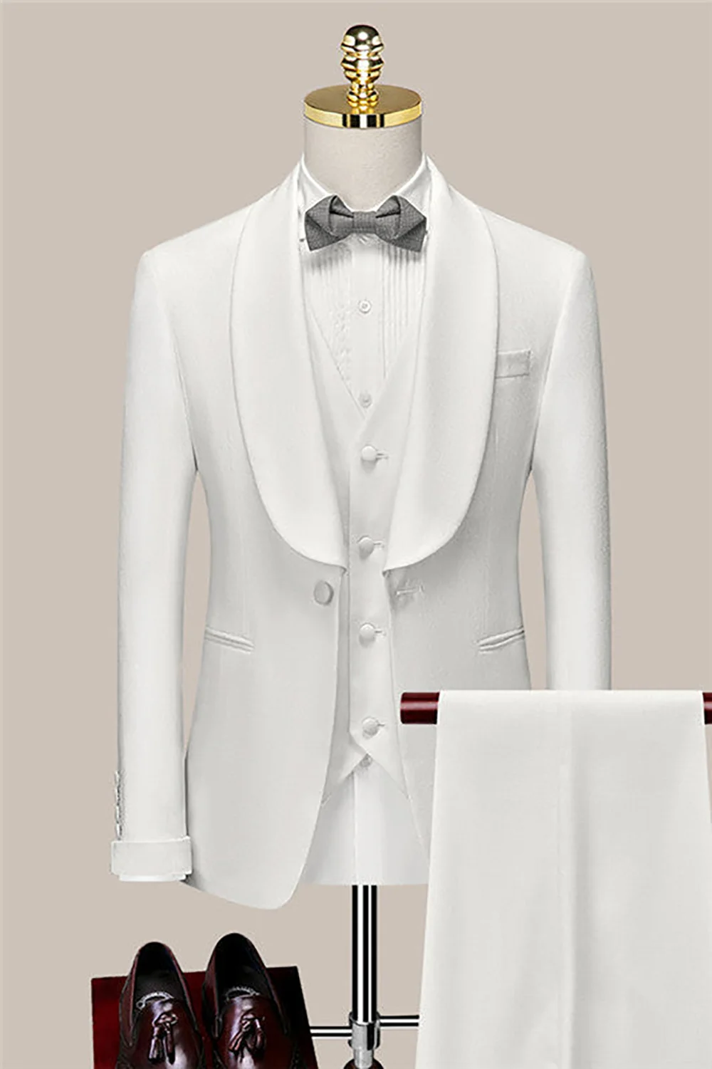 White Shawl Lapel Three Pieces Slim Fit Wedding Suits One Button Men's Wedding Party Groom Blazer Vest Pants Customized