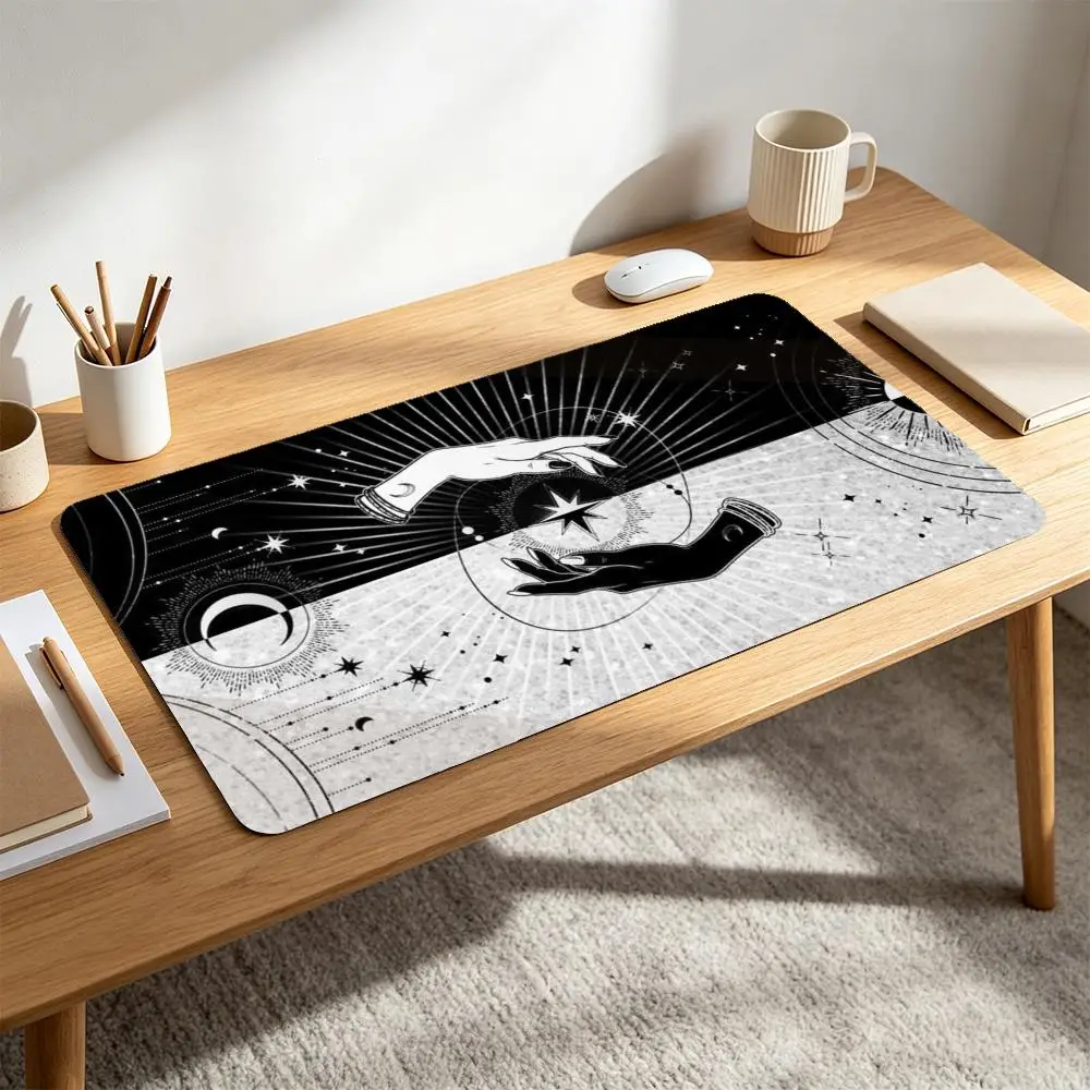 Tarot Yin Yang Hands Sun Moon Starry Sky Gaming Mouse Pad Non-Slip Rubber Celestial Astrology alfombrillas para escritorio
