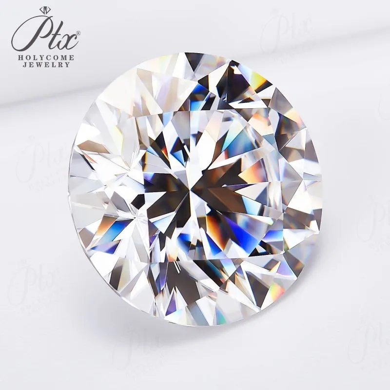 Thumbnail 3 - #2 Moissanites Comparison Guide