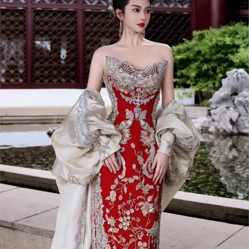 

New Chinese-style toasting cheongsam strapless dress from Heavy Industry