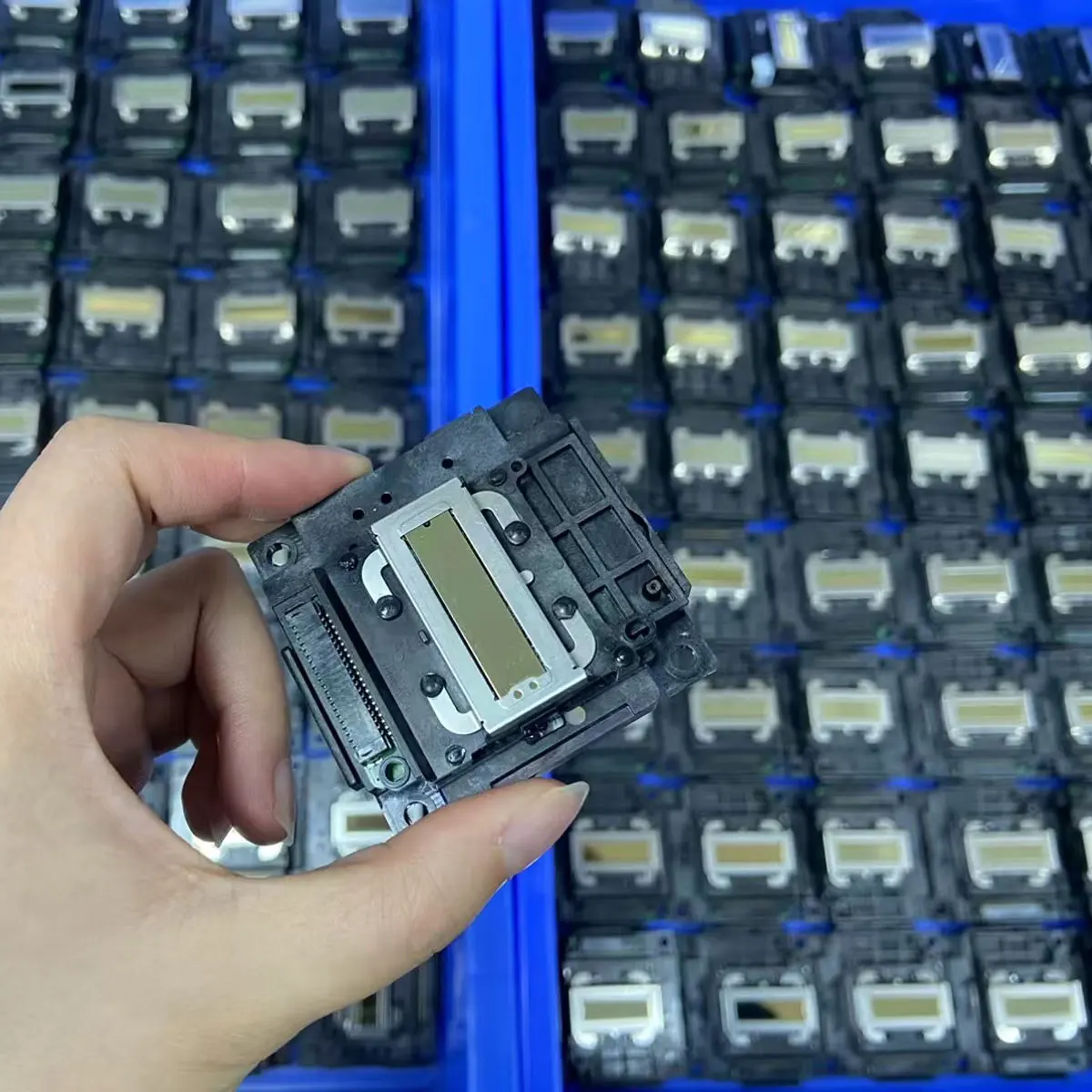 

SUIXING Printhead L301 Printer For Epson L110 L120 L310 L355 L365 L375 L385 L395 L405 L550 L3110 L3150 L4150 Printer print head