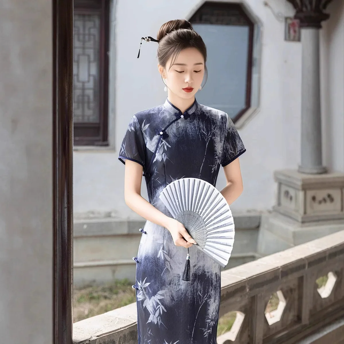 

Длинный улучшенный Cheongsam в китайском стиле, весна-лето 2023, новый молодежный стиль, ретро, тонкий, с коротким рукавом, темперамент, Ципао