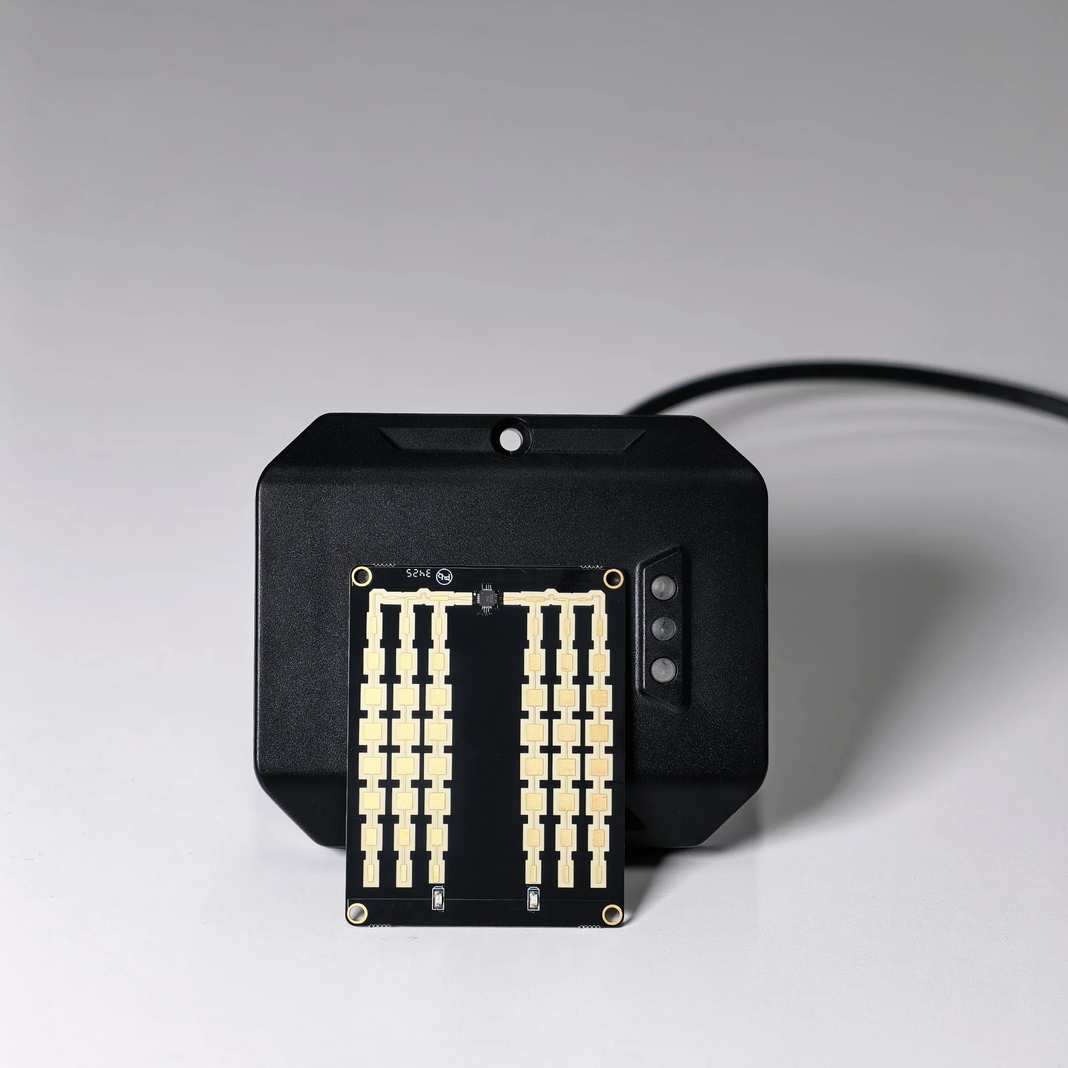 24GHz Speed Radar ZLYTR20 180m Detection ±1KM/H Accuracy RS485 TTL Vehicle Speed Monitoring Road Safety CE Certified