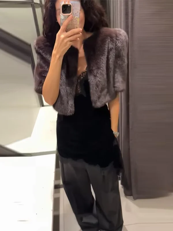 Fashion Fluffy Faux Fur Cardigan Jacket Women Elegant Round Neck Long Sleeves Warm Coats 2025 Winter Lady High Street Outwears