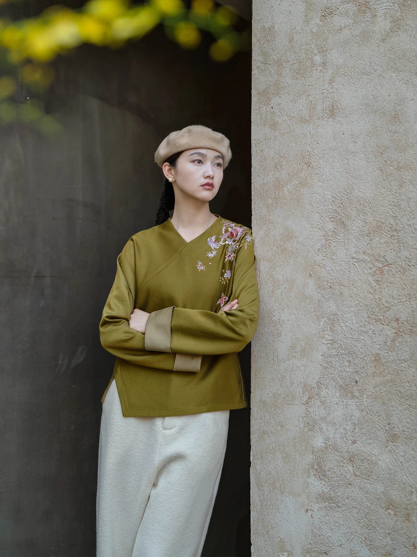 

Оригинальный винтажный топ ручной работы из шерсти и хлопка с вышивкой, облегающий, в китайском стиле, легкий, класса люкс, от Yan Zhu