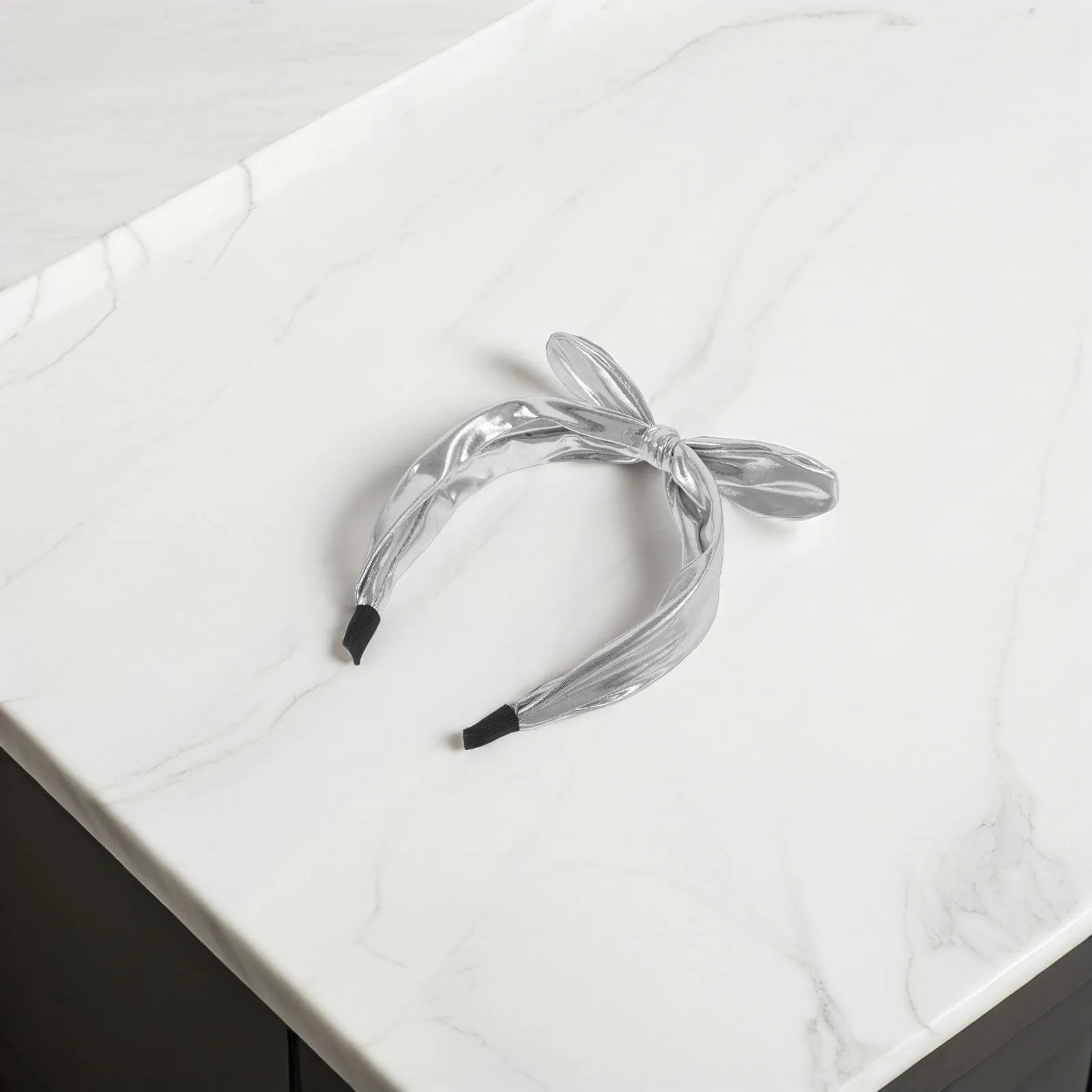 

Широкая металлическая повязка на голову с бантом, блестящие аксессуары для волос для женщин и девочек, для повседневной носки, фестивалей, вечеринок, дней рождения