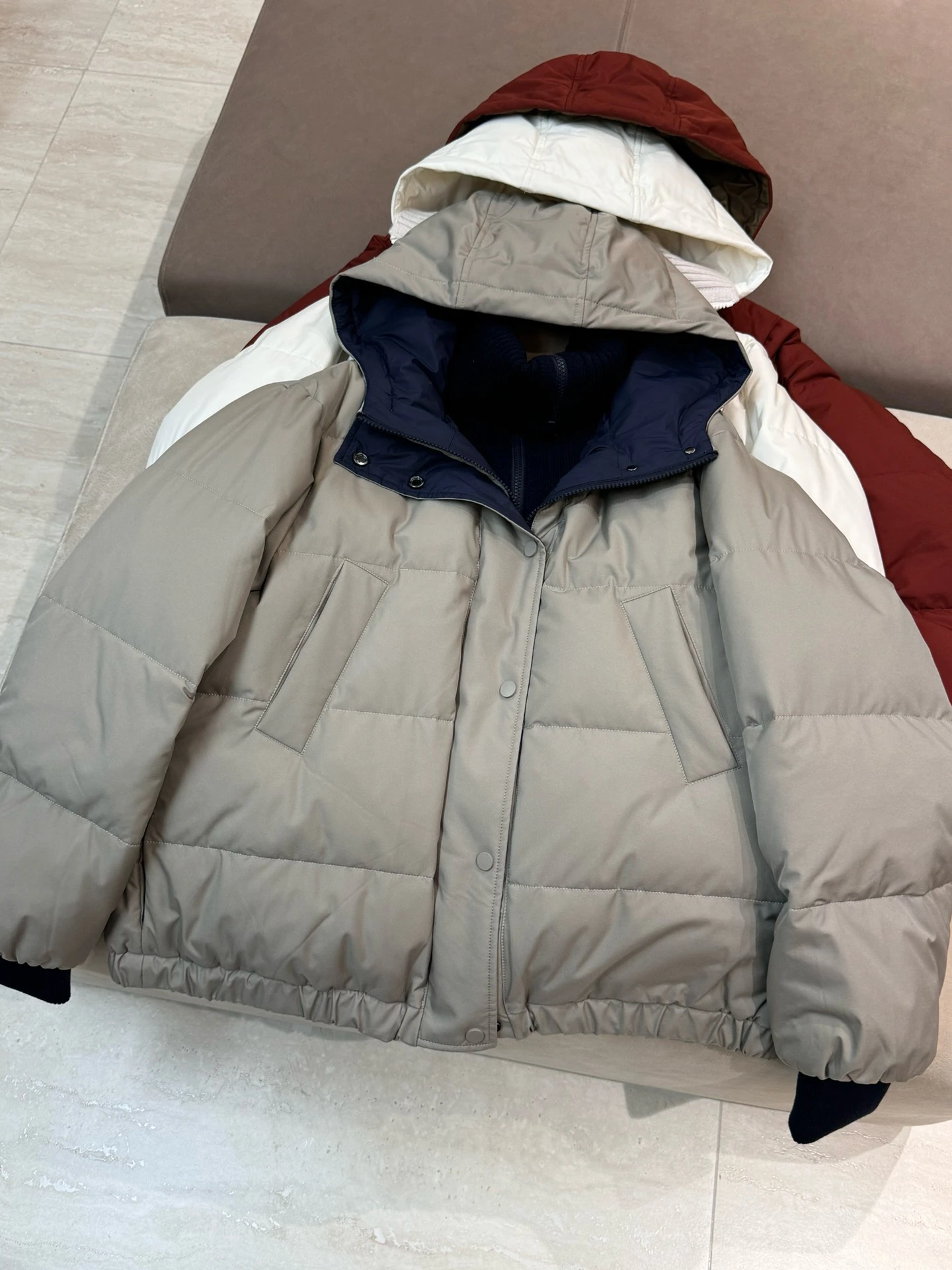 Casual solid color high quality hooded goose down jacket