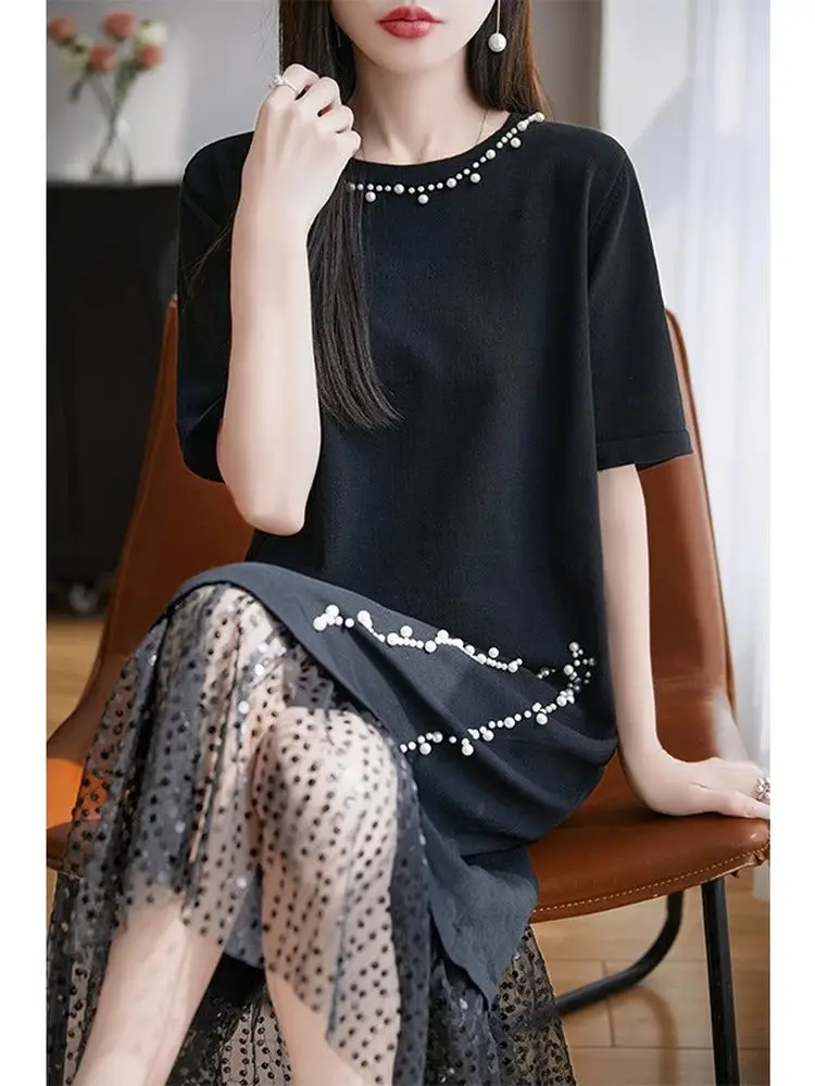 T-shirt en soie glacée ornée lourde, tricoté Dr Design Sensation, jupe trapèze tricotée Dr Bla, nouvelle collection