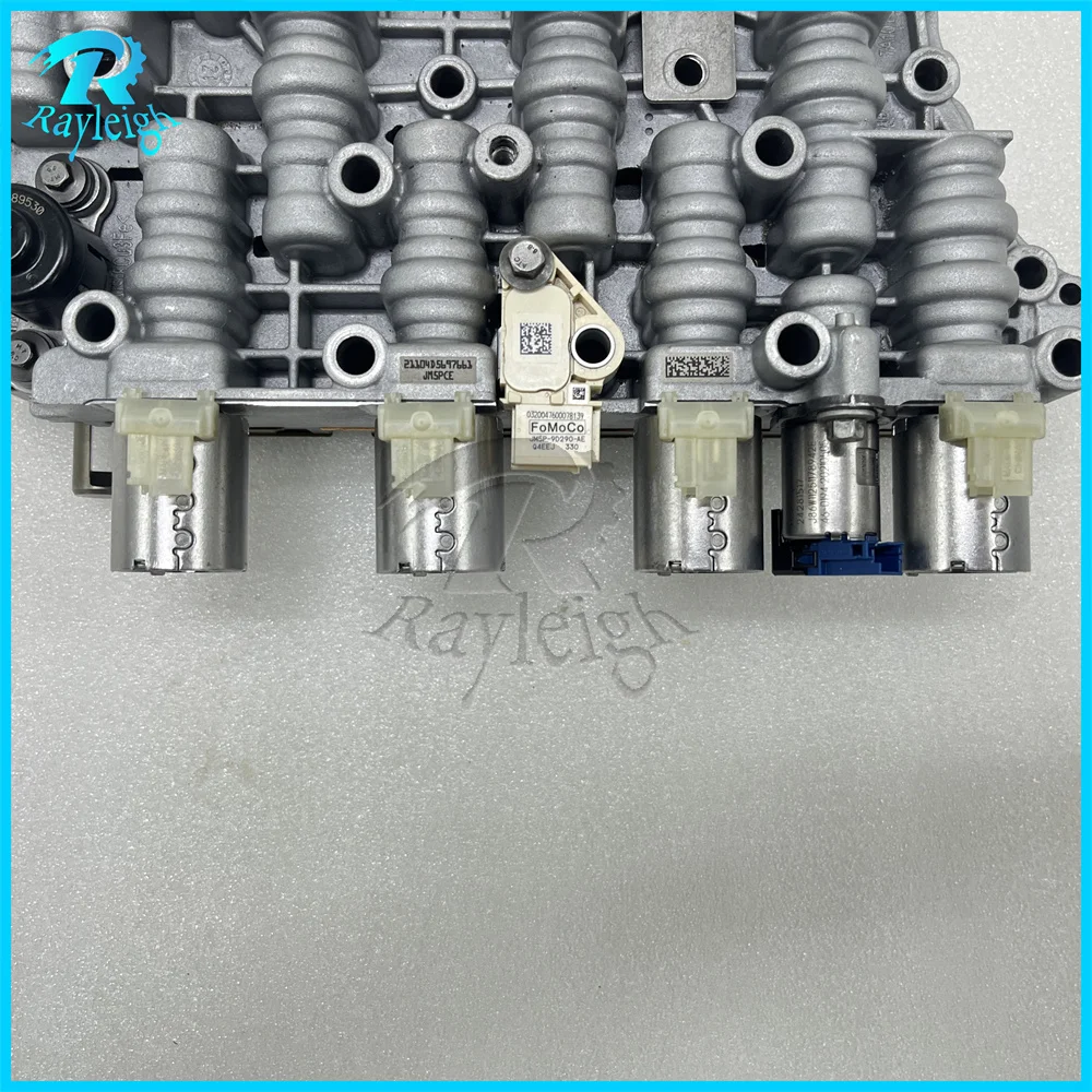 8F35 8F40 8F24 8-SPEED صمام ناقل الحركة الأوتوماتيكي الجسم مع الملف اللولبي وتسخير الأسلاك دعوى لفورد 8F35