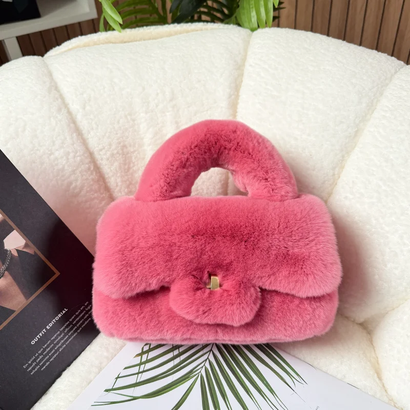 

Женская сумка 2026: Меховая сумка-кроссбоди класса люкс, дизайнерская модная женская сумка через плечо от известного бренда