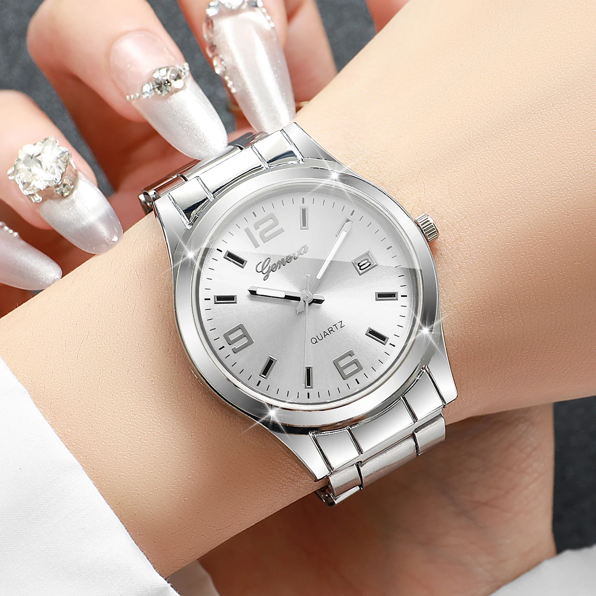 2PCS Fashion Couple Watches Set Men Women Simple Round Dial Calendar Date Quartz Wristwatch Relogio Feminino（Without Box）