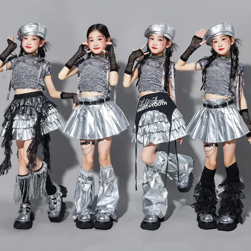 

Костюм для джазовых танцев 2026: Детский сценический наряд, топ с пайетками, серебряная плиссированная юбка, костюм для выступлений K-pop, уличная одежда для девочек 3473