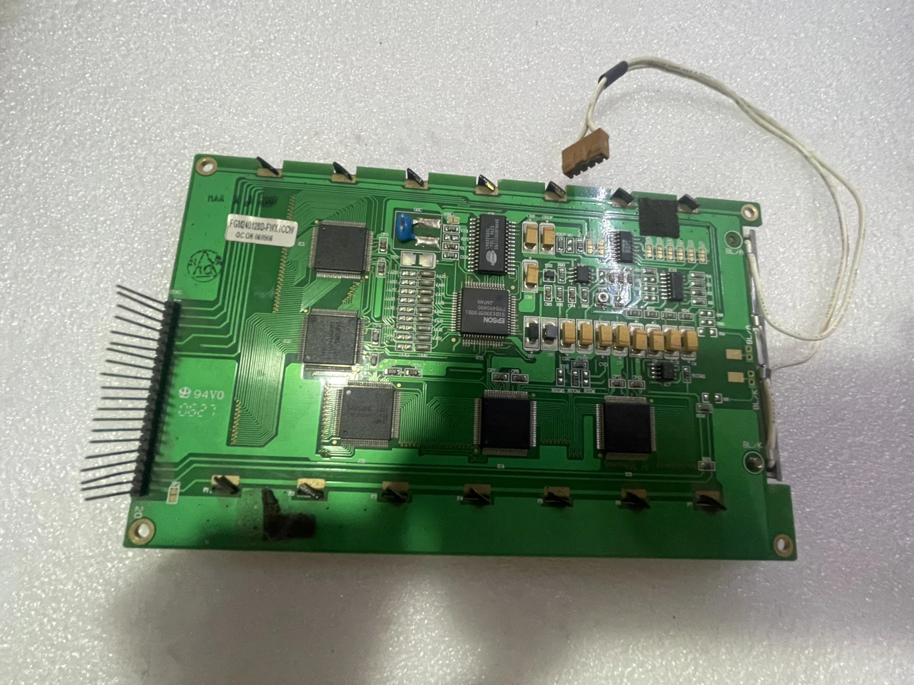 

Панель ЖК-экрана FGM240128D-FWX1CCW