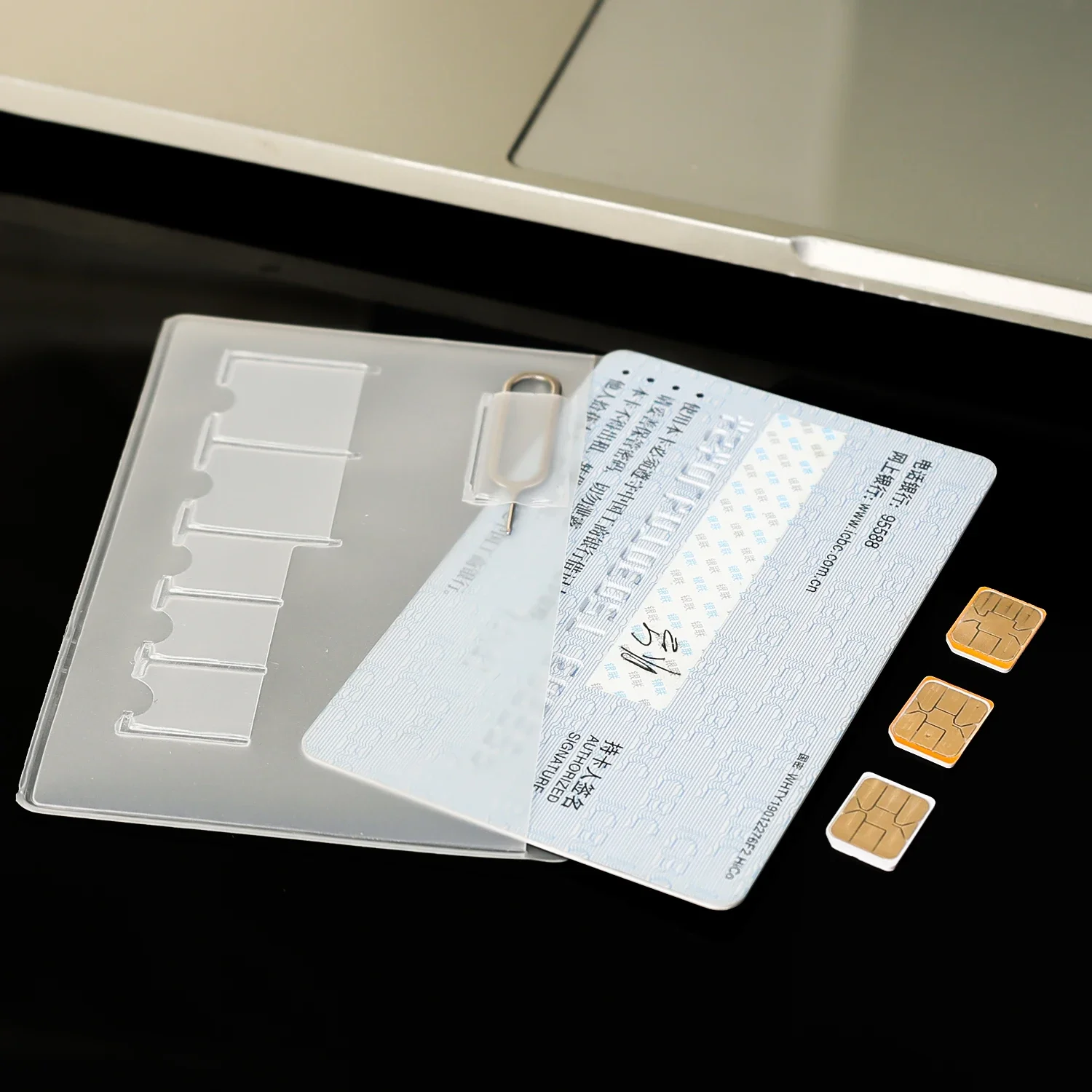 Espulsore per scheda SIM portatile Porta carte di memoria nano Custodia protettiva per slot per schede sottili anti-smarrimento per borsa per micro SIMcard