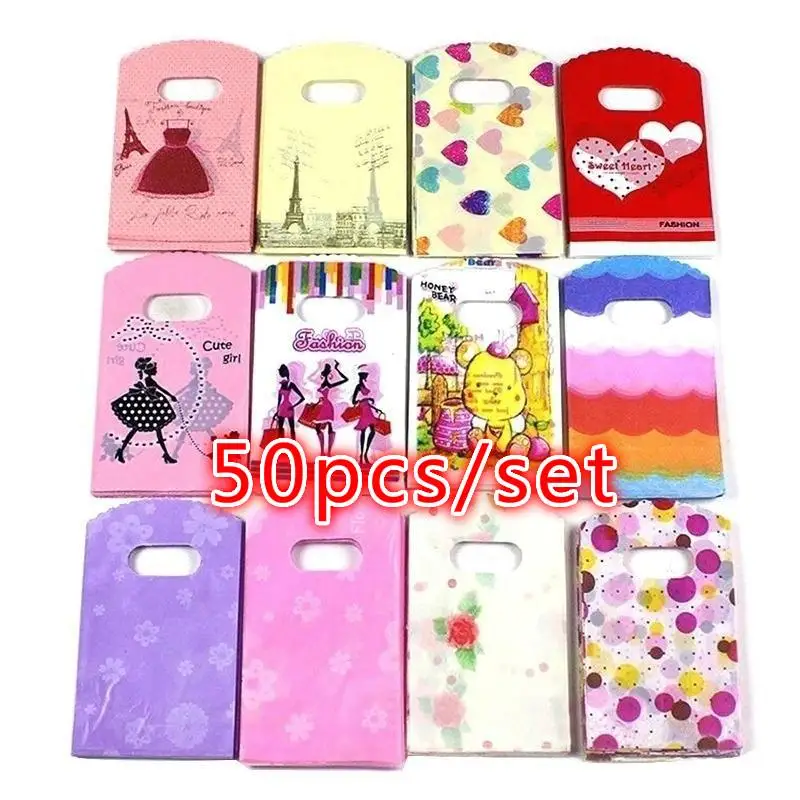Sacs cadeaux en plastique à motifs variés, 50 pièces, pochette d'emballage durable pour cadeaux de mariage, sac de rangement multifonctionnel pour la maison