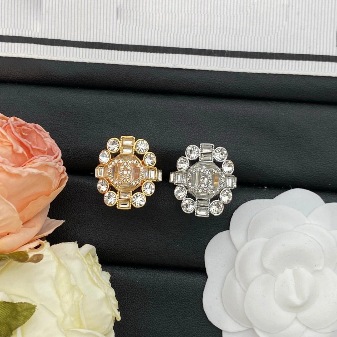 

Роскошное серебряное кольцо, геометрический дизайн с инкрустацией цирконом разных форм, ослепительный и потрясающий