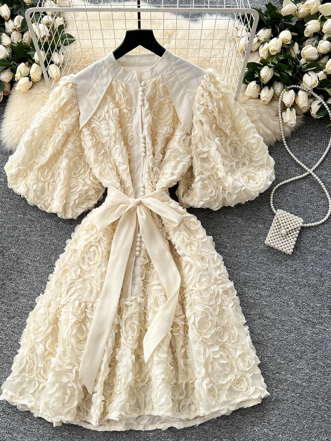 เดรสทรงเอเอวสูงสำหรับผู้หญิง กระดุมเดี่ยว แขนทรงกระบอก ปักลายดอกไม้ 3 มิติ ผูกเอว สไตล์เกาหลี สำหรับฤดูร้อน