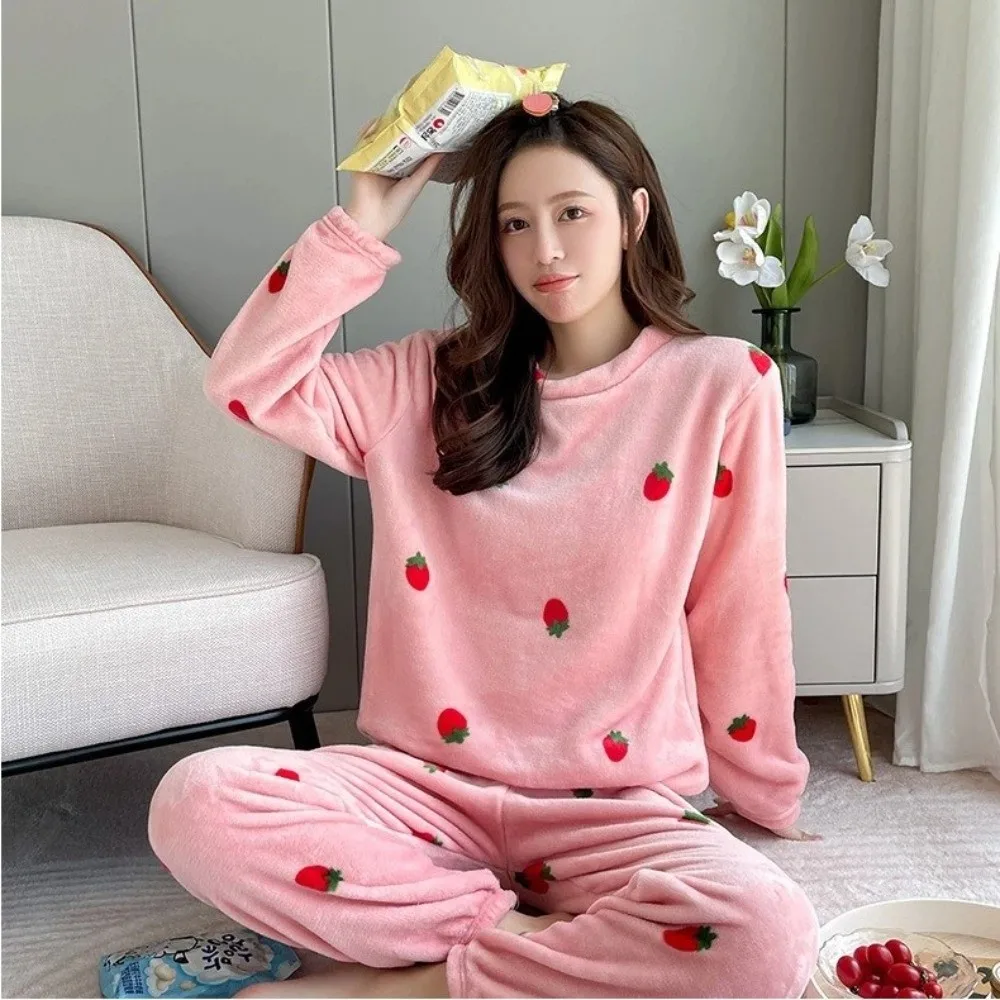 

Fashion Cute Strawberry Winter Sleepwear Soft Velvet Thickened Coral Fleece Homewear Fleece Linened Home Clothes Winter