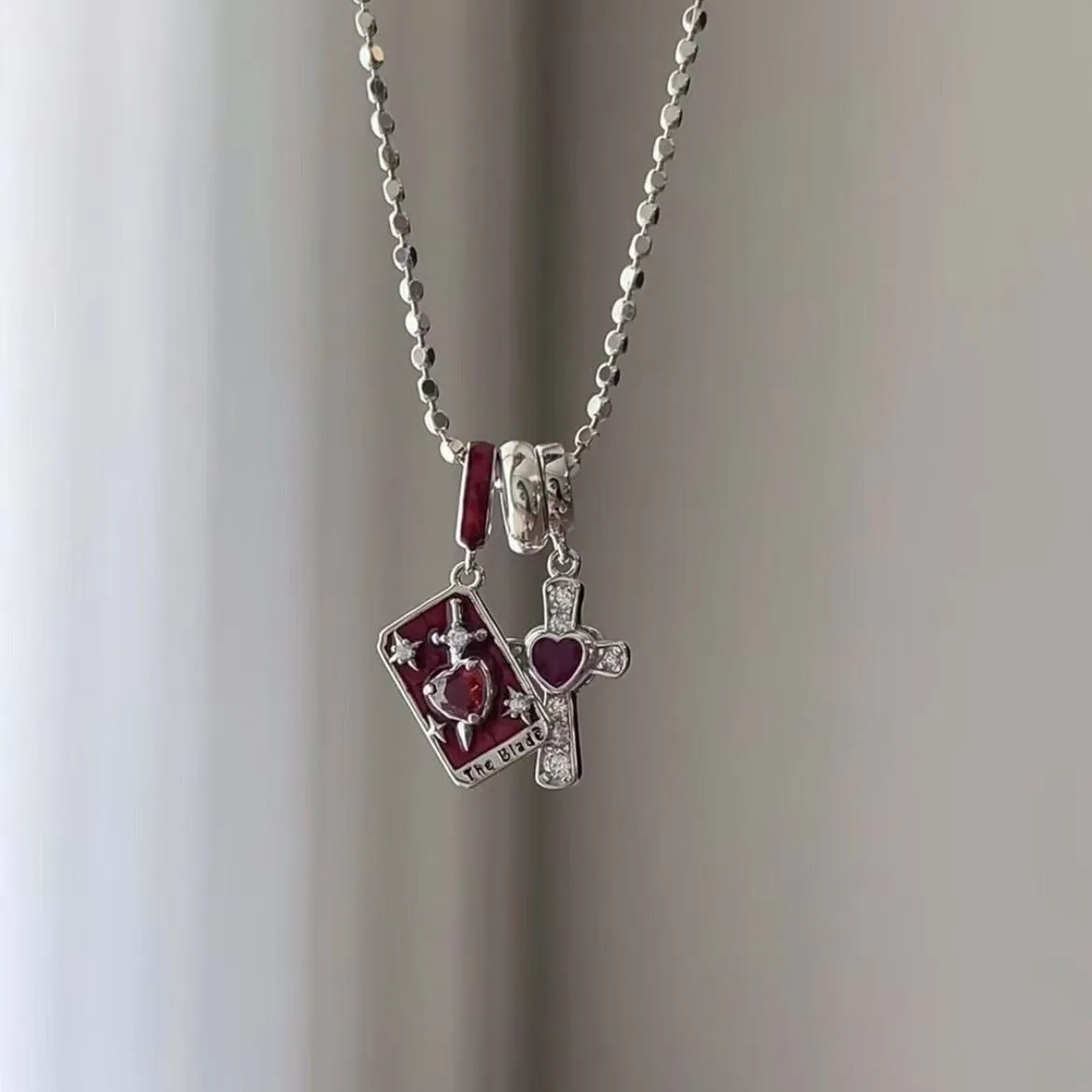 Red Heart-shaped Cross Necklace A New Niche Unique Design of High-end Jewelry for Women 2026 Aesthetic Gothic Choker Necklaces