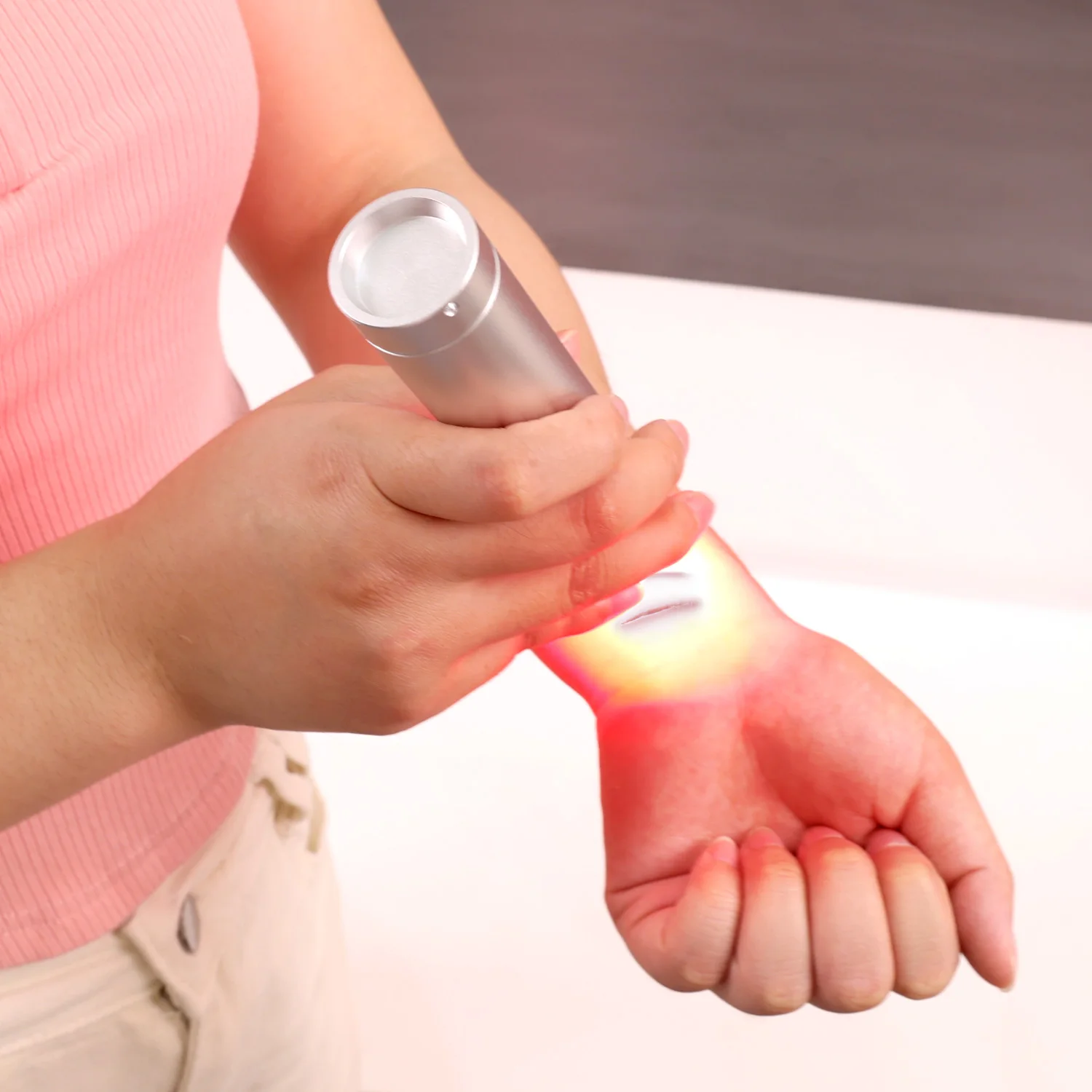 2026 5 Wavelength Target Area Red Light Therapy Pen Pain Relief Home and Office Use Portable Handhold Therapy Lamp