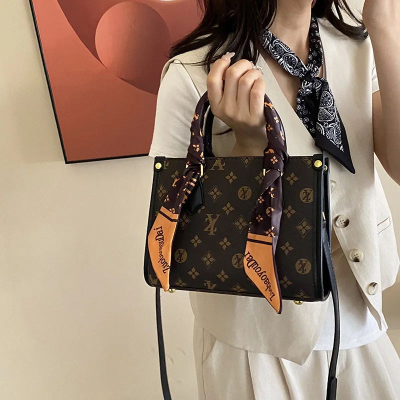 

2025 New Retro Texture Women's Shoulder Bag - Vintage Small Square Crossbody Purse Lightweight Commuter Messenger Bag for Women"