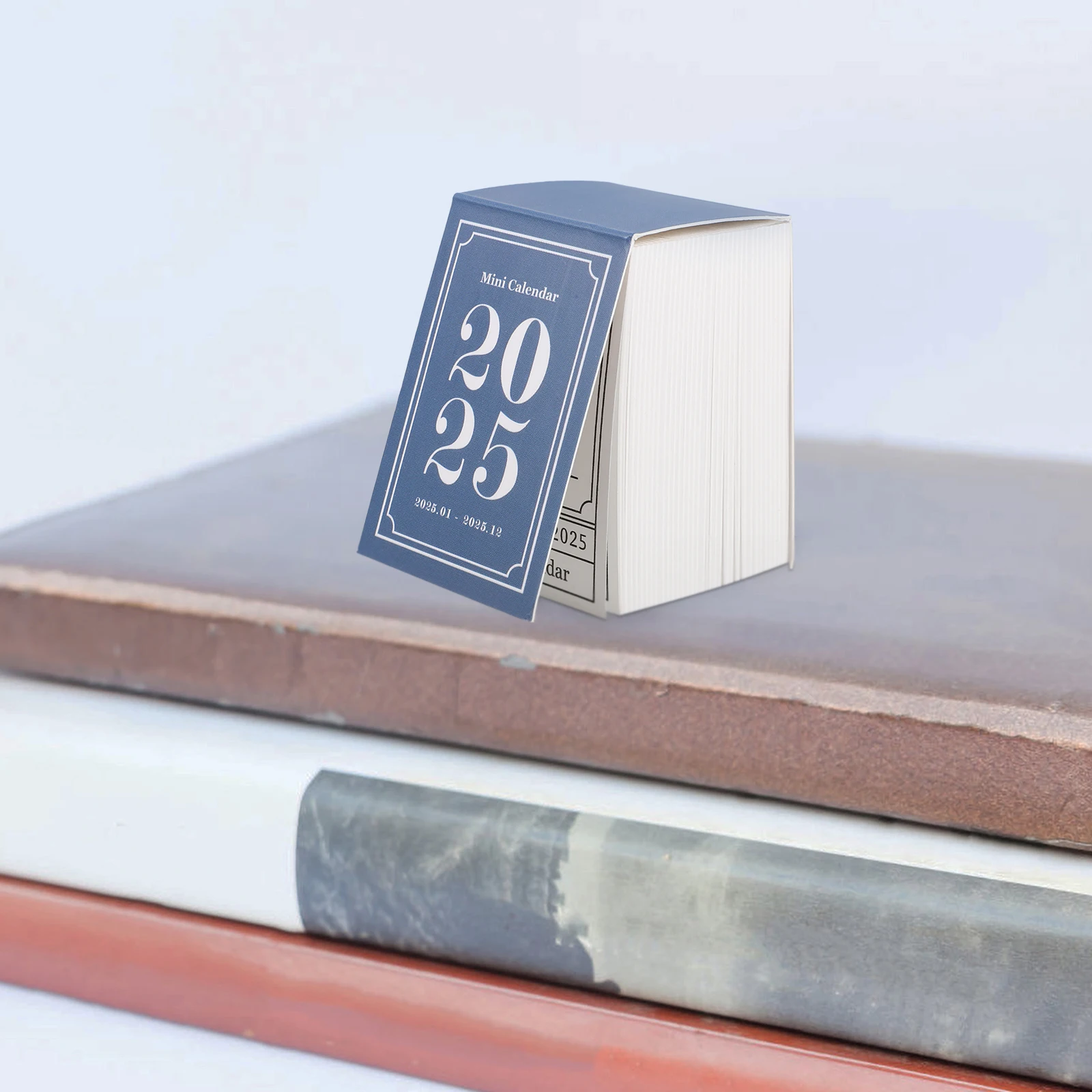 Mini calendrier déchirable vintage pour bureau à domicile, calendrier debout, planification du temps, 1 livre, 2025, 03/2025
