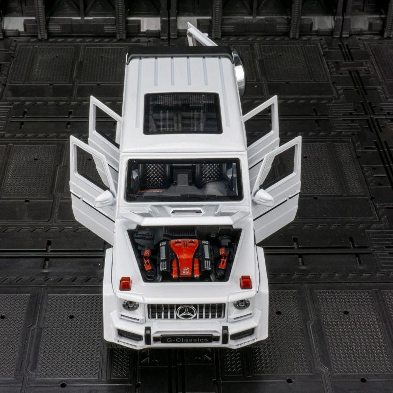 Modelo de vehículo todoterreno de aleación Mercedes G63 1:24 con sonido y luz, juguetes de metal, puertas y capó del motor, el maletero se puede abrir