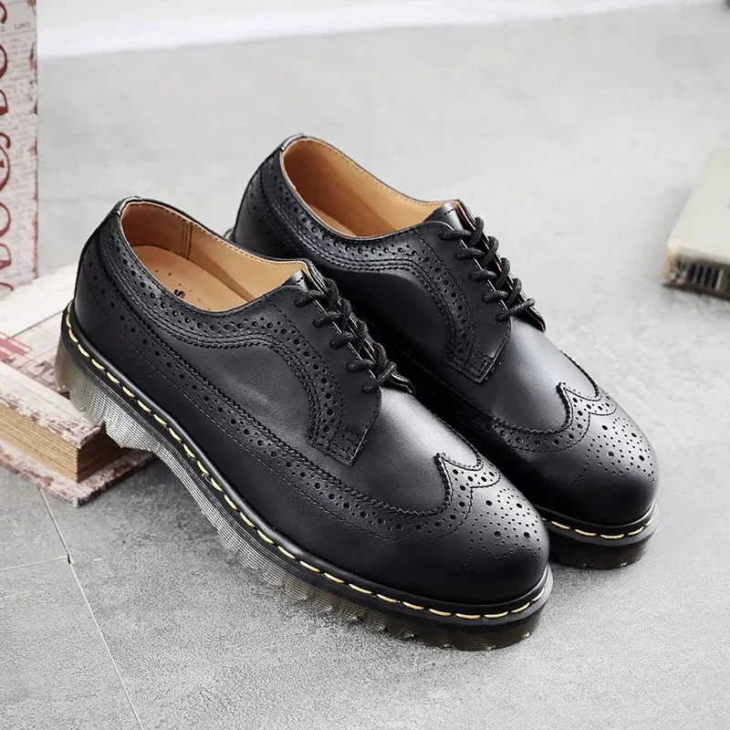 Women Leather Vintage Men\'s Casual Shoes Luxury Genuine Leather Quality Men\'s Leather Shoes Brogue Vintage Shoes Couple 35-46