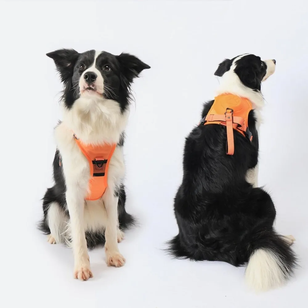 Dog Traction Safety Belt with Integrated Retractable Belt, Comfortable and Breathable,sturdy Front Clip Safety Belt