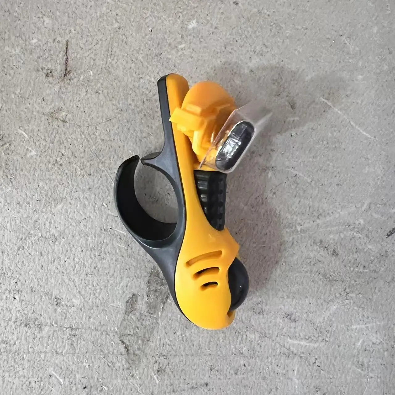 ماكينة حلاقة يدوية للرأس والجمجمة للرجال، ماكينة حلاقة صغيرة محمولة على شكل سيارة