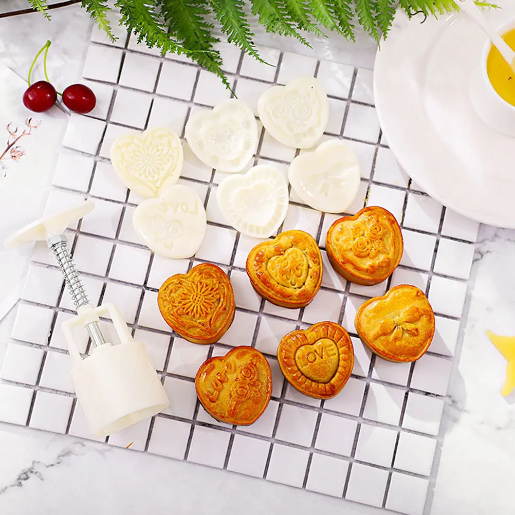 

1Set Heart Shape Moon Cake Molds Premium ABS Material Safe Easy Clean Perfect Home Baking Supplies Moon Cake Molds