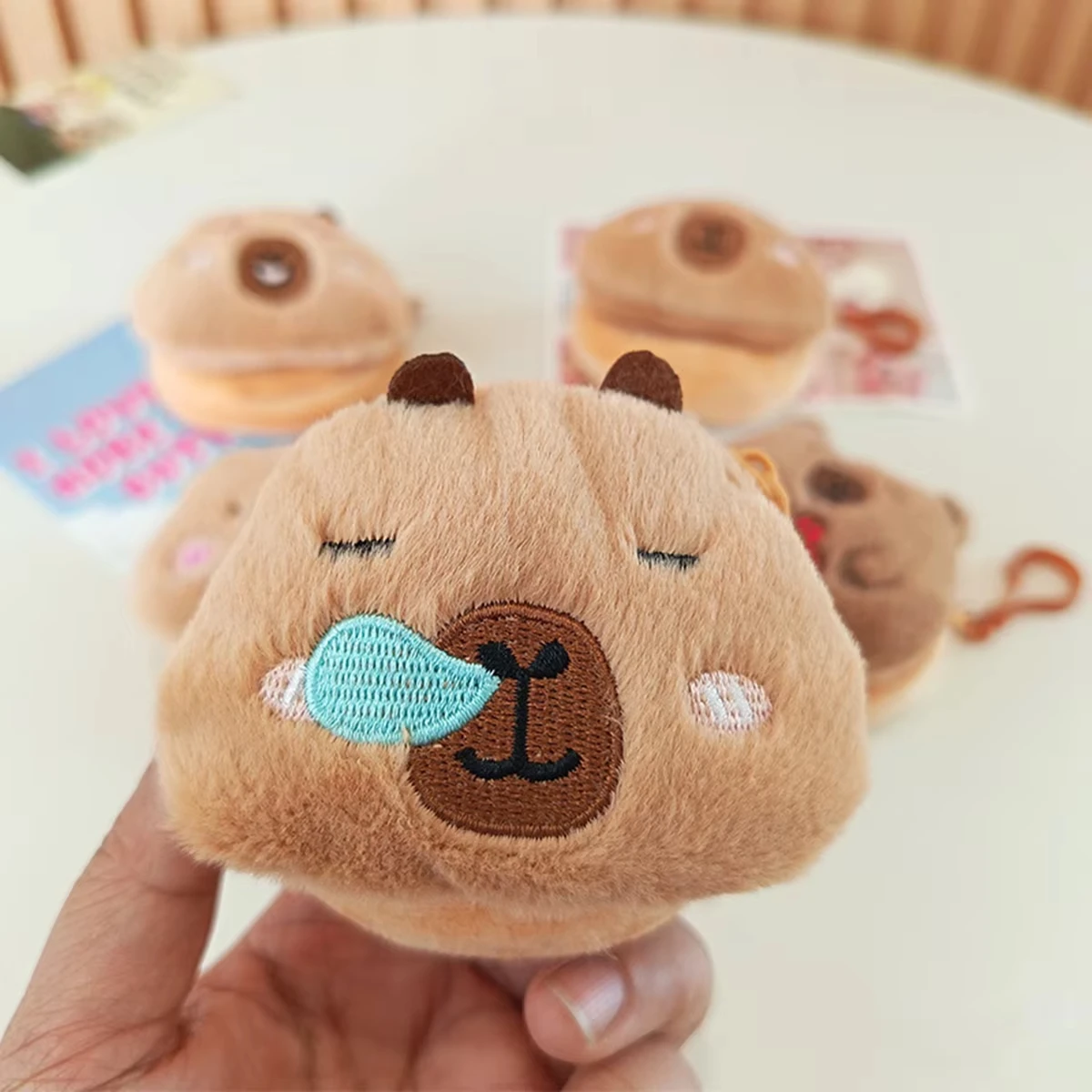New Creative Capybara Anime Plush Coin Purse Keychain Kawaii Mini Coin Purse Keyring Cartoon Bags Key Pendant Christmas Gifts
