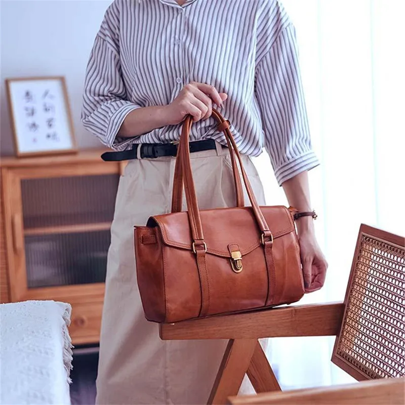 Organizers designers hand-made high-quality genuine leather women's handbags fashion vintage luxury real cowhide shoulder bags.