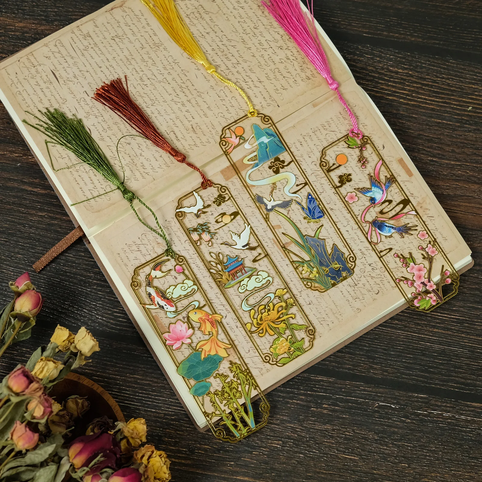 Marque-page creux rétro avec pampilles en métal, livre, onglet d'index, porte-page, fournitures scolaires, esthétique, papeterie, cadeau de lecture