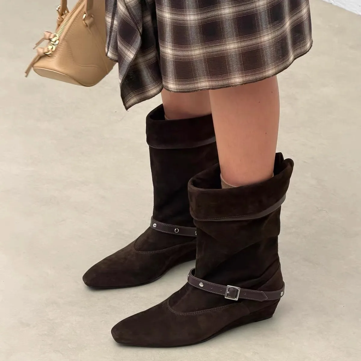 Women's Ankle Boots Retro Western Cowboy Boots Women New Belt Buckle Knight Boots for Women New Fashion Shoe Botas Feminina